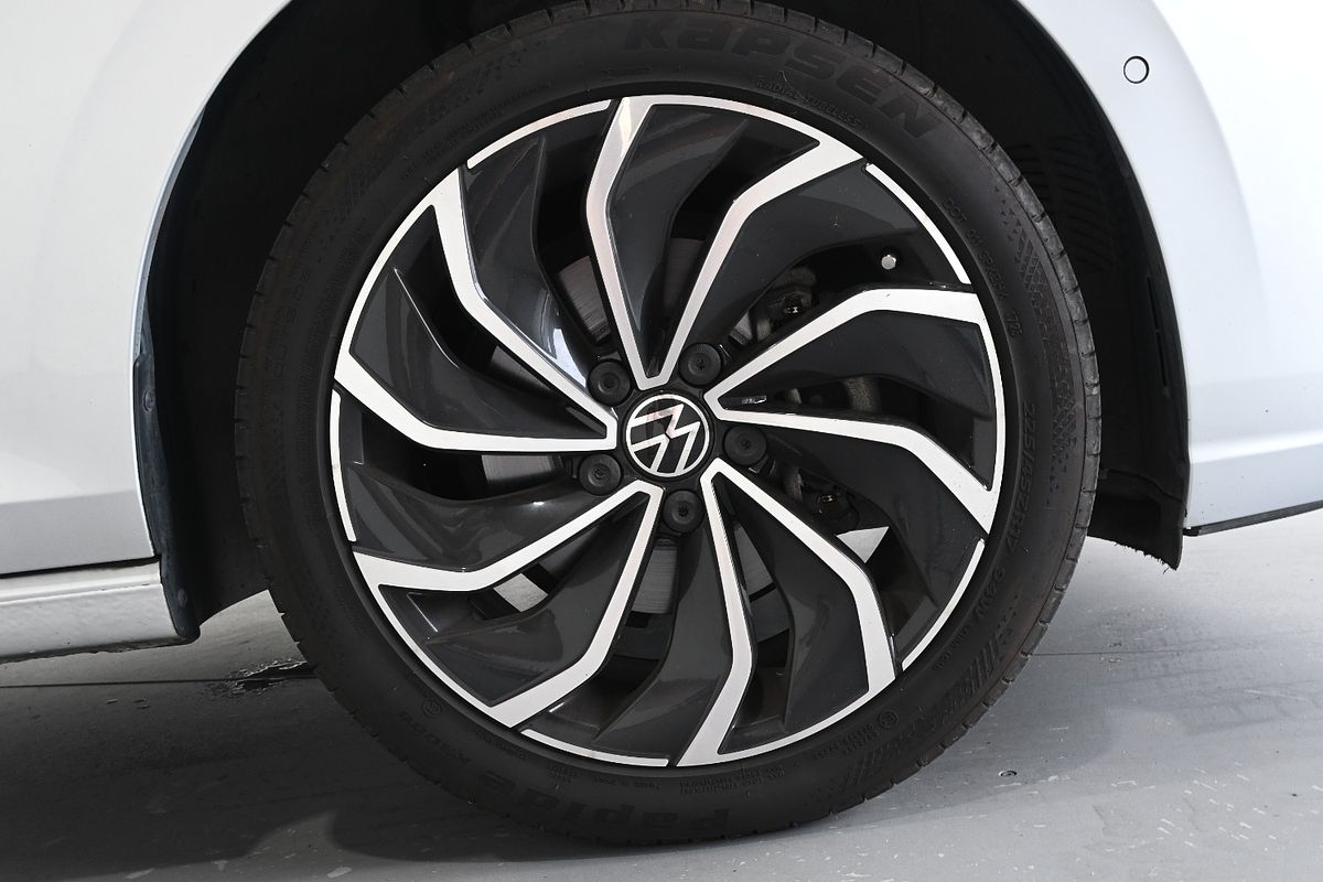 2022 Volkswagen Golf 110TSI Life 8