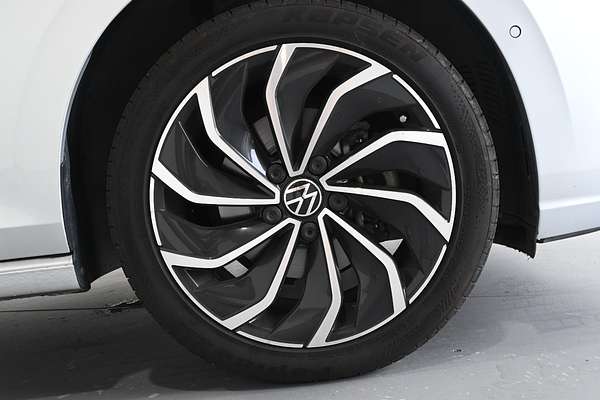 2022 Volkswagen Golf 110TSI Life 8