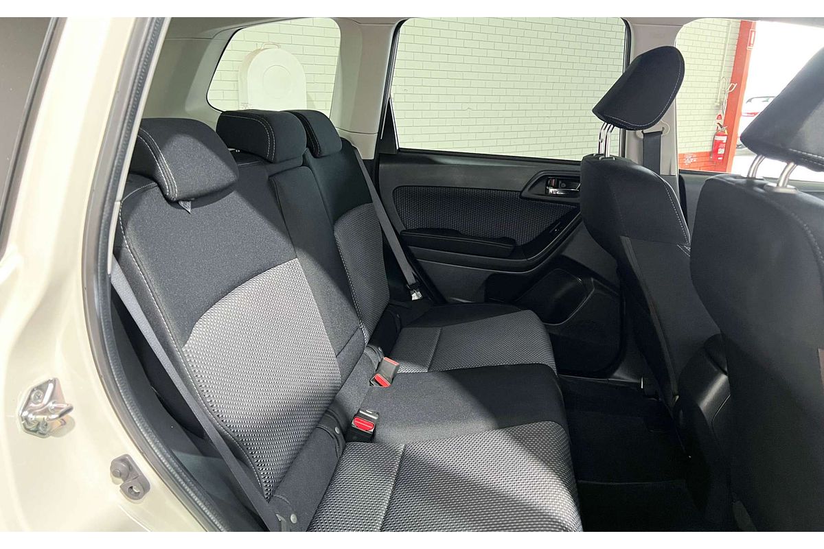 2017 Subaru Forester 2.5i-L S4