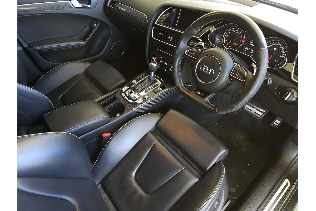 2013 Audi RS4 B8