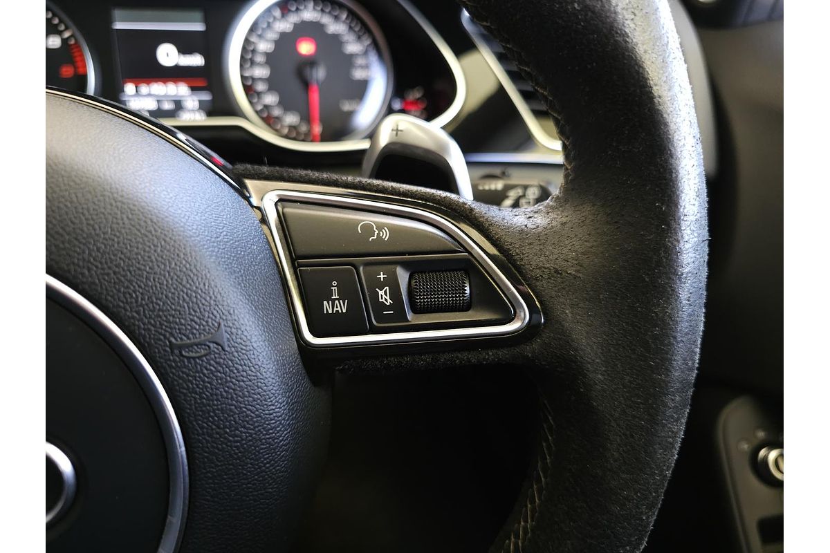 2013 Audi RS4 B8