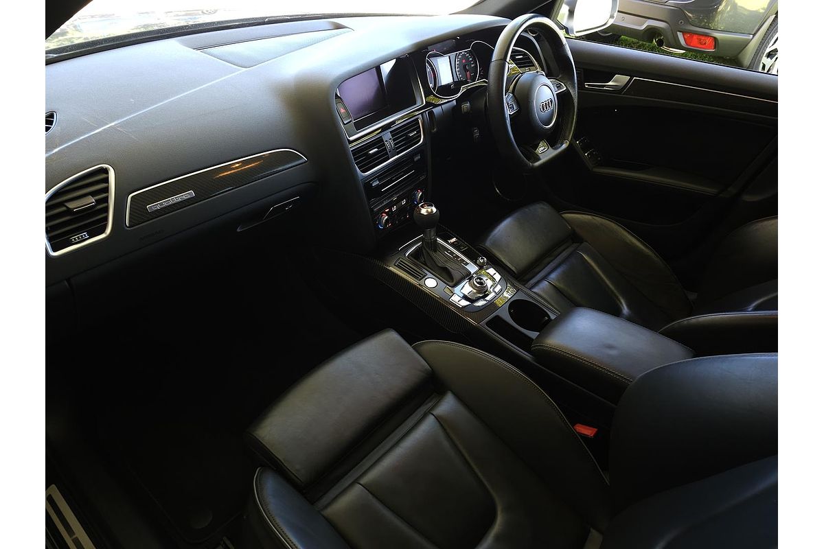 2013 Audi RS4 B8