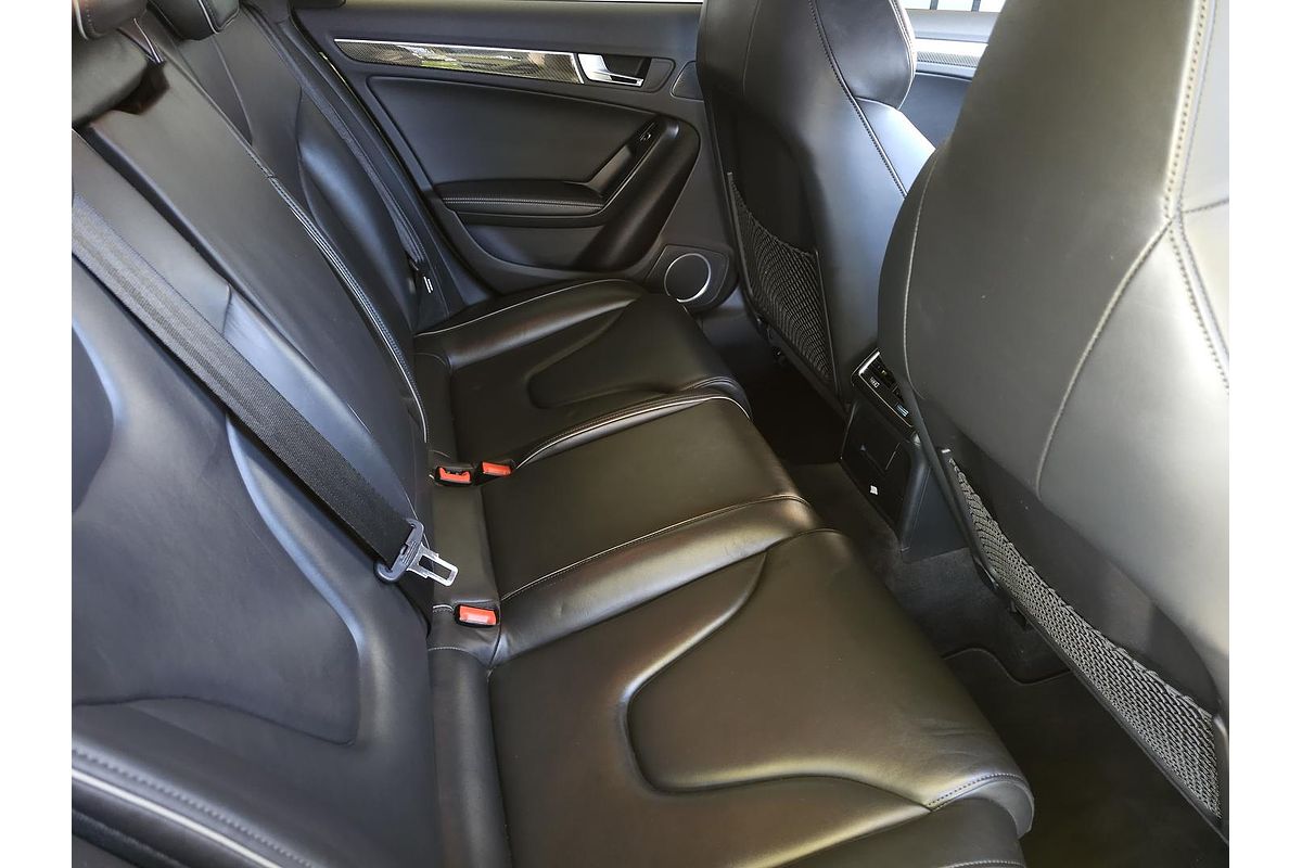2013 Audi RS4 B8