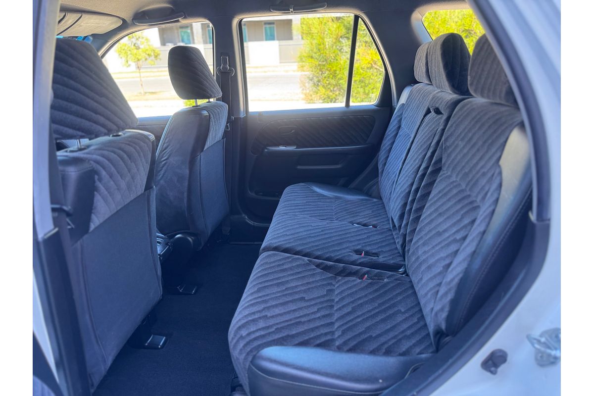2003 Honda CR-V  RD