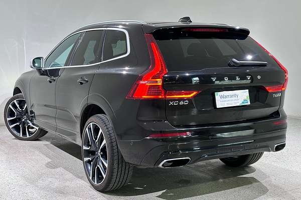 2017 Volvo XC60 T6 R-Design