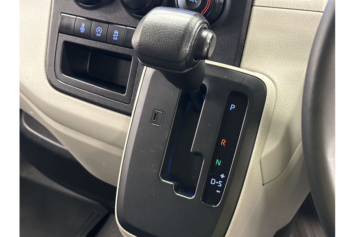 2019 Toyota Hiace GDH300R LWB