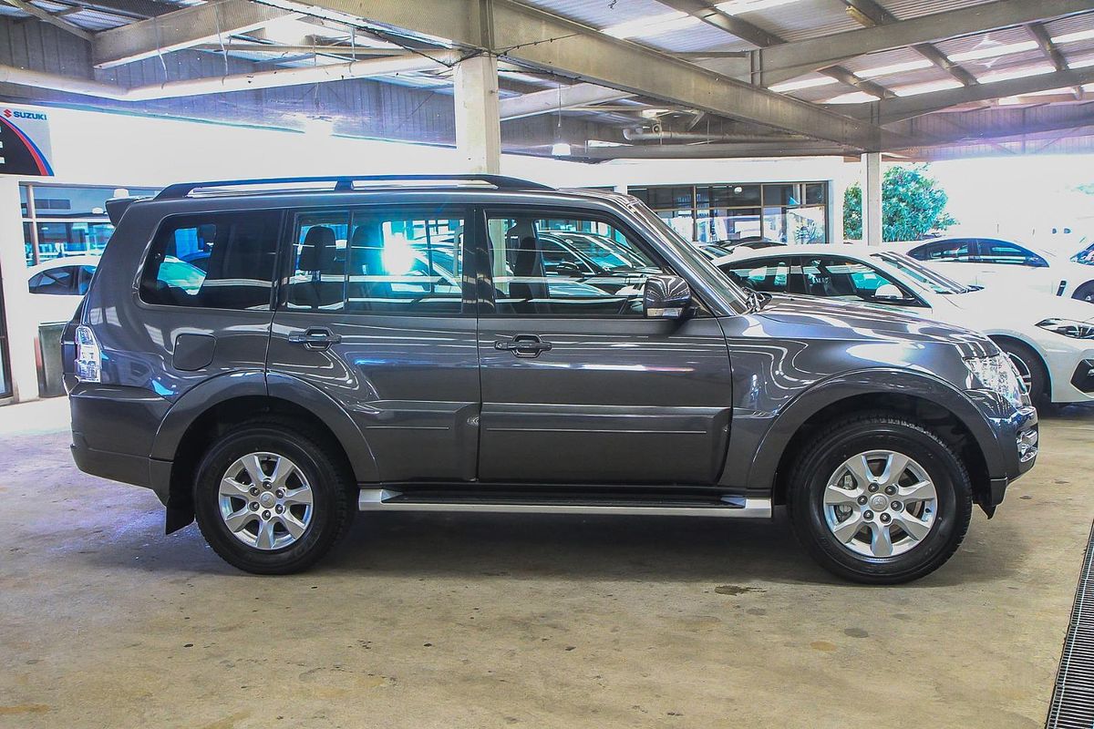 2020 Mitsubishi Pajero GLX NX