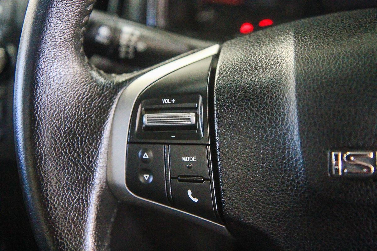 2014 Isuzu D-MAX SX Rear Wheel Drive