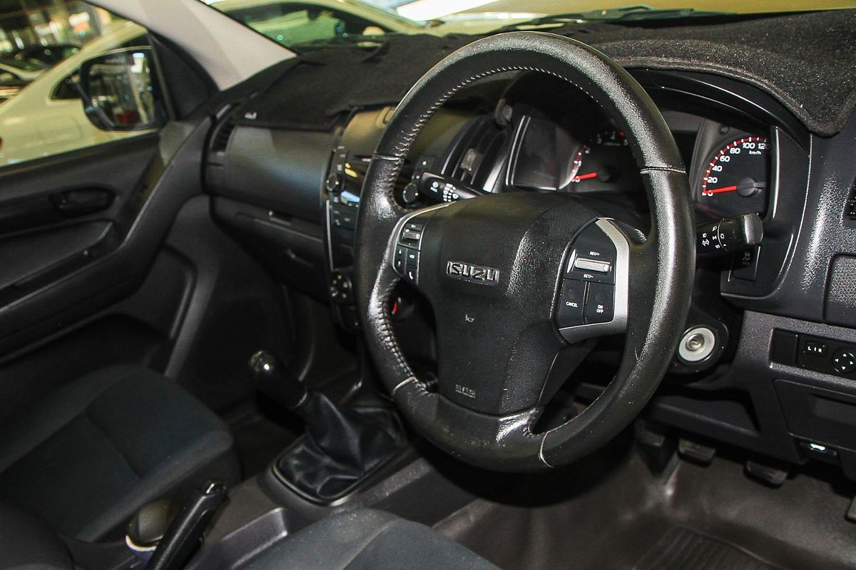 2014 Isuzu D-MAX SX Rear Wheel Drive