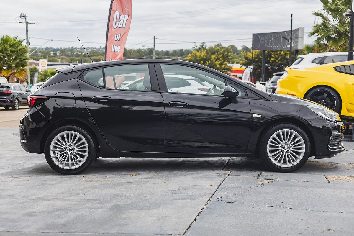 2017 Holden Astra R BK
