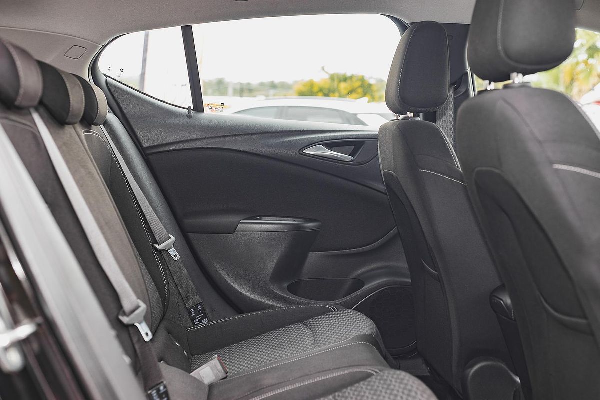 2017 Holden Astra R BK