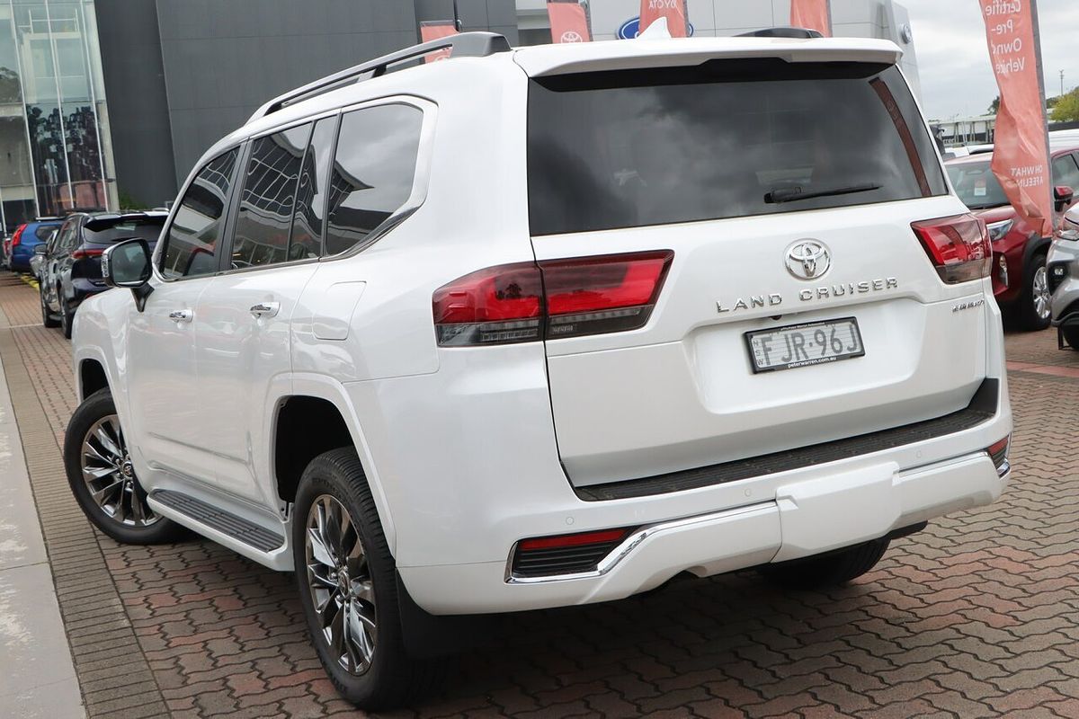 2023 Toyota Landcruiser Sahara ZX FJA300R