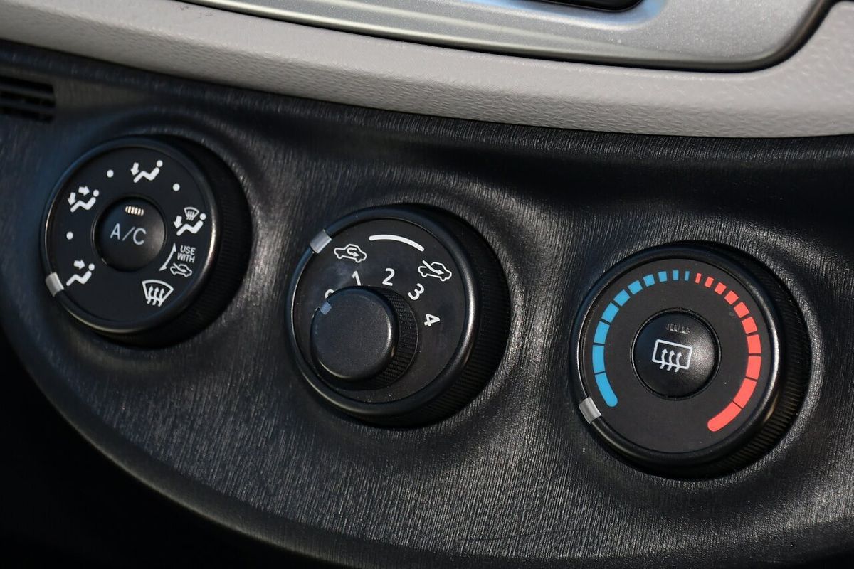 2013 Toyota Yaris YR NCP130R
