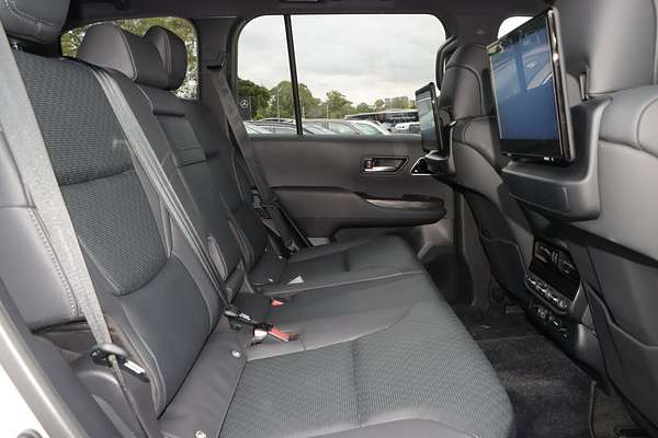 2023 Toyota Landcruiser Sahara ZX FJA300R