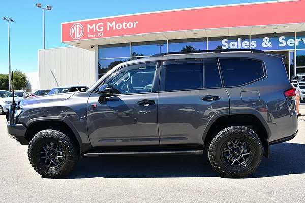 2023 Toyota Landcruiser GR Sport FJA300R