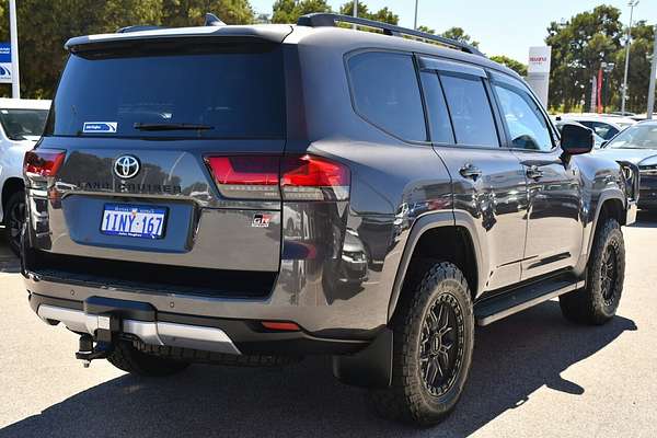 2023 Toyota Landcruiser GR Sport FJA300R