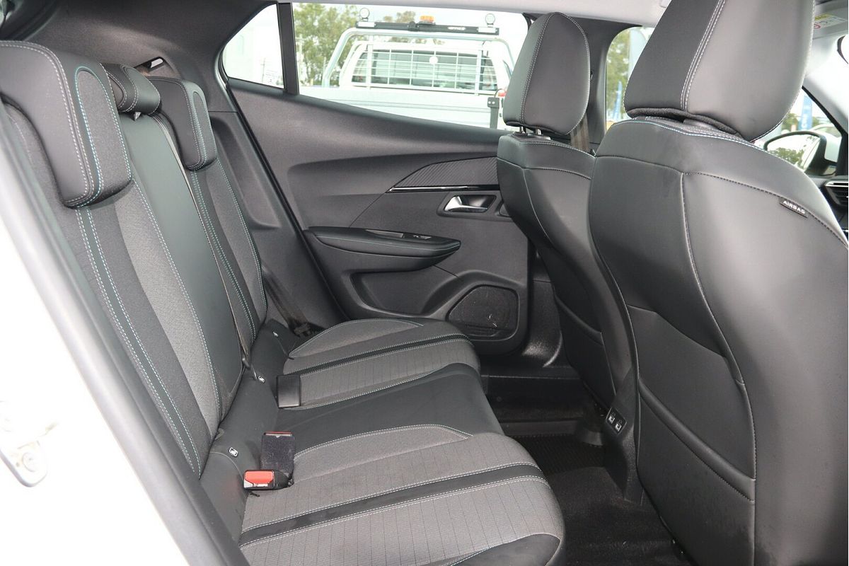 2021 Peugeot 2008 Allure P24