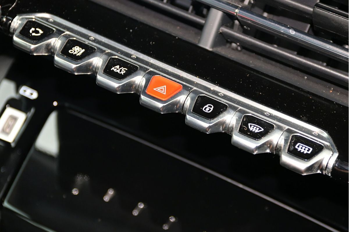 2021 Peugeot 2008 Allure P24