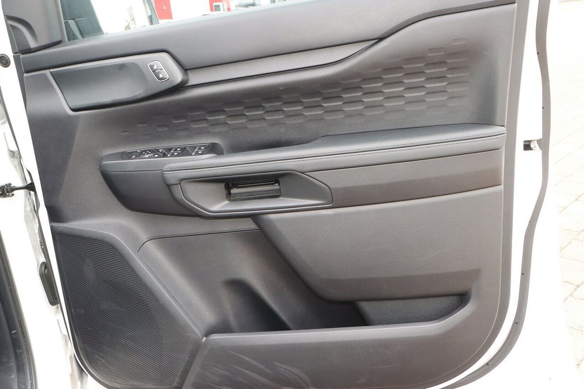 2024 Ford Everest Ambiente