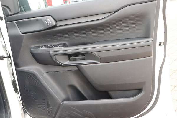 2024 Ford Everest Ambiente