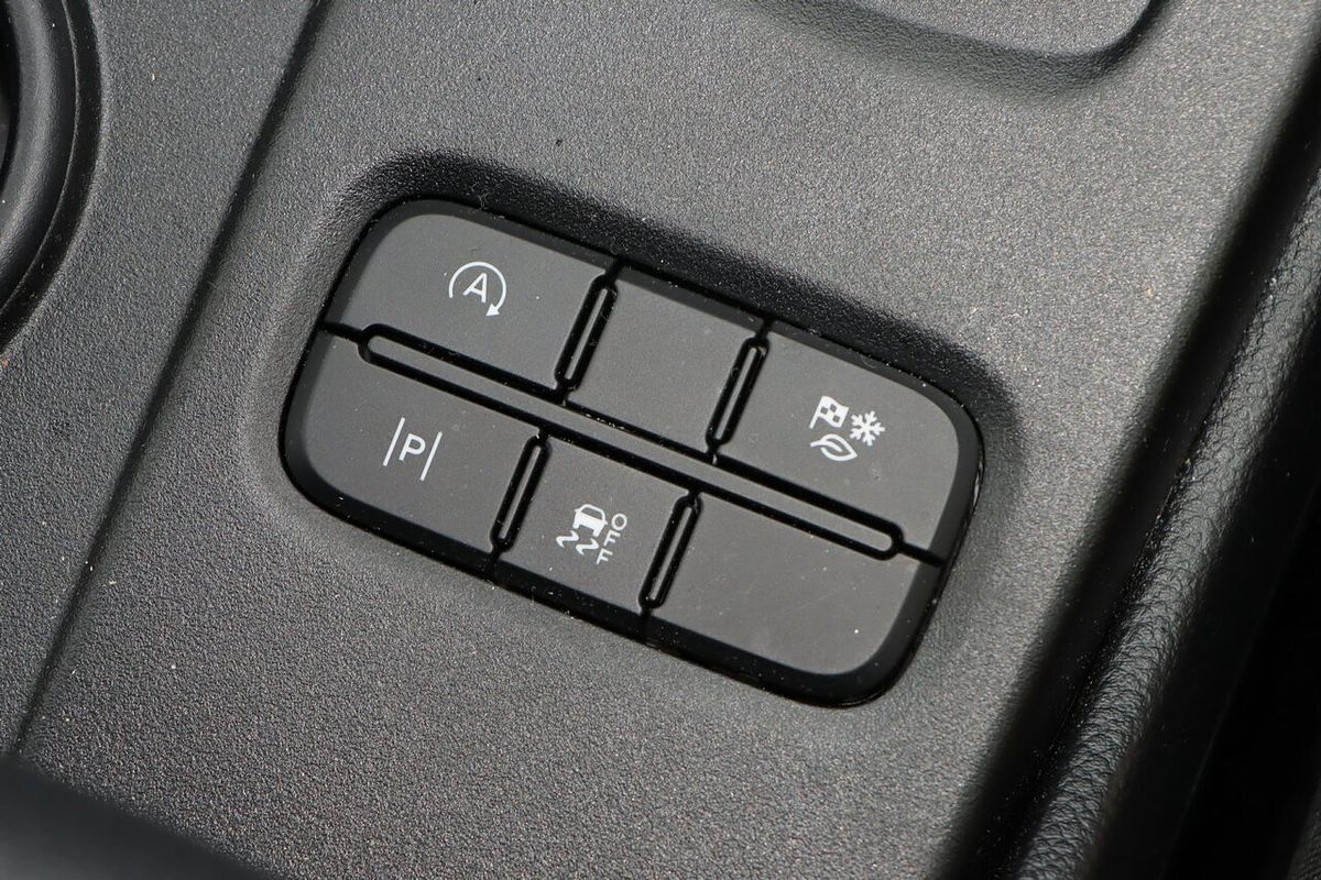 2024 Ford Everest Ambiente