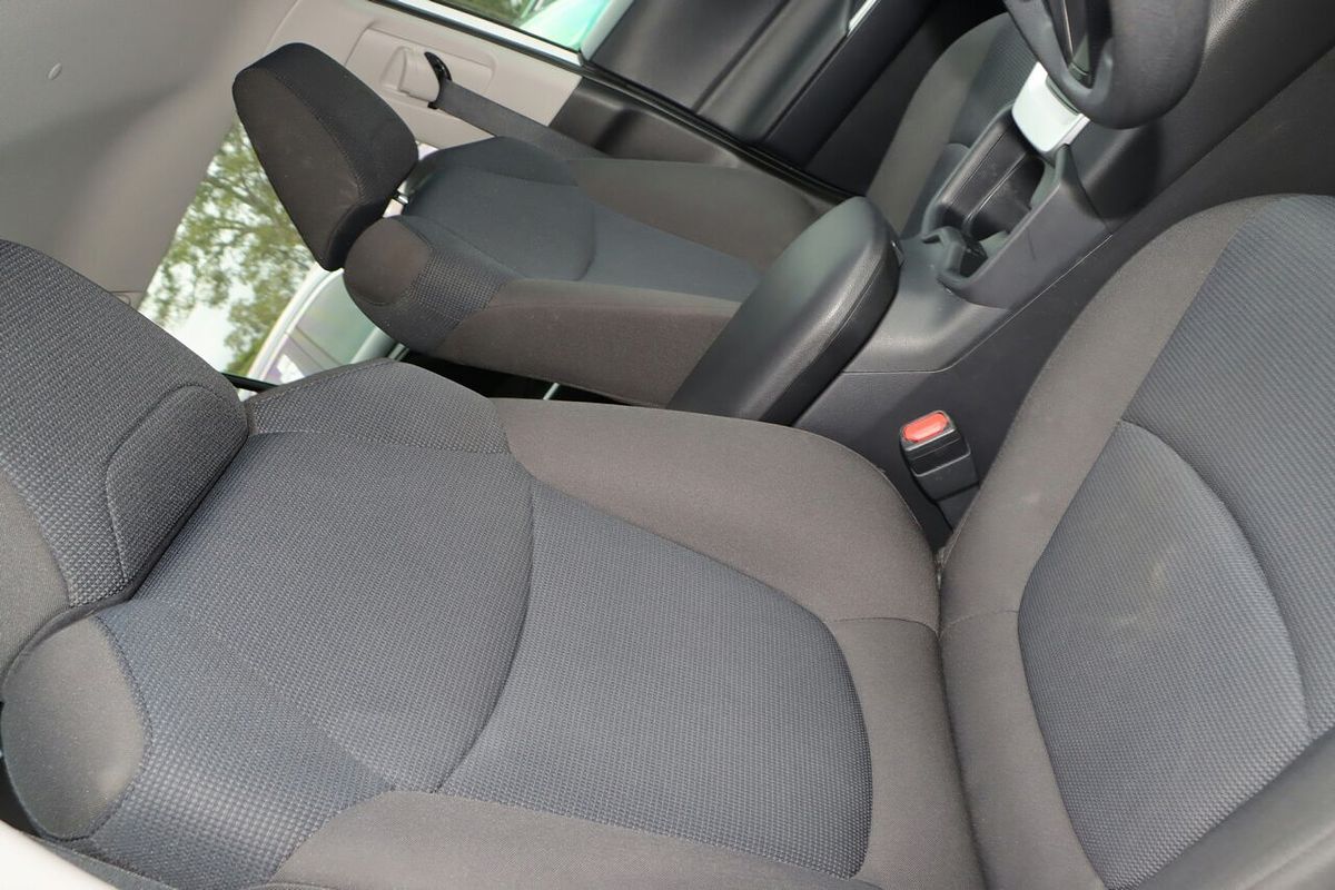 2019 Toyota RAV4 GX MXAA52R