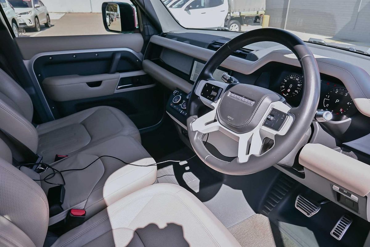 2020 Land Rover Defender 110 D240 SE L663