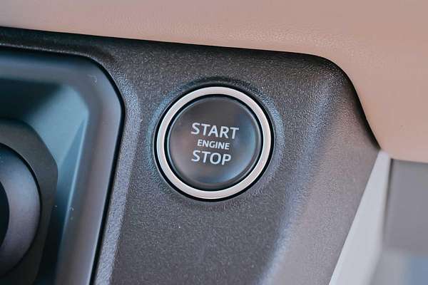 2020 Land Rover Defender 110 D240 SE L663