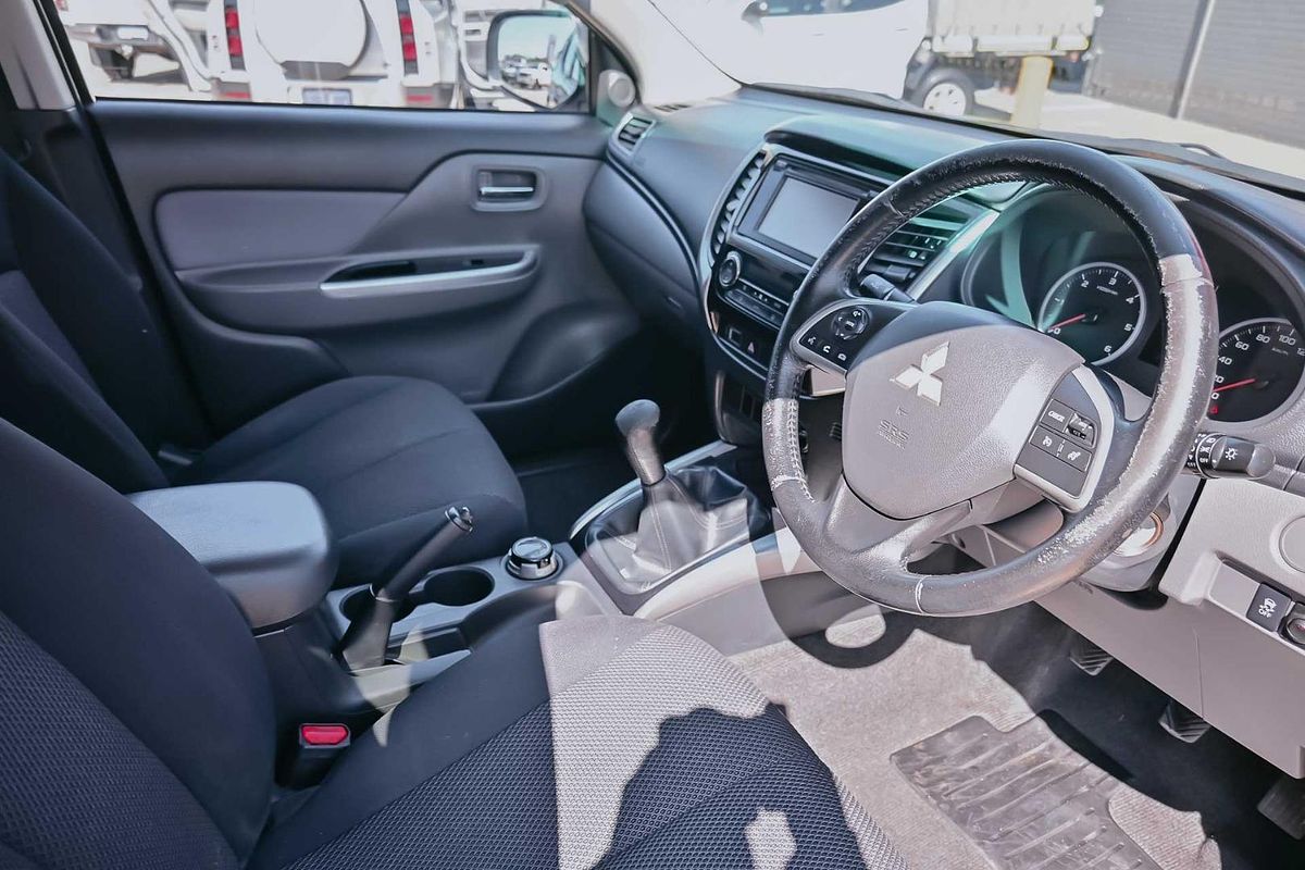 2015 Mitsubishi Triton GLS MQ 4X4