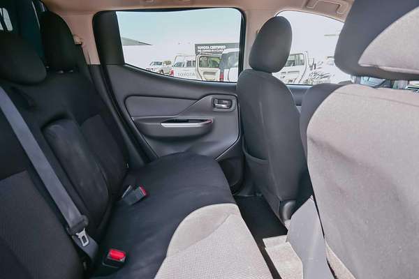 2015 Mitsubishi Triton GLS MQ 4X4