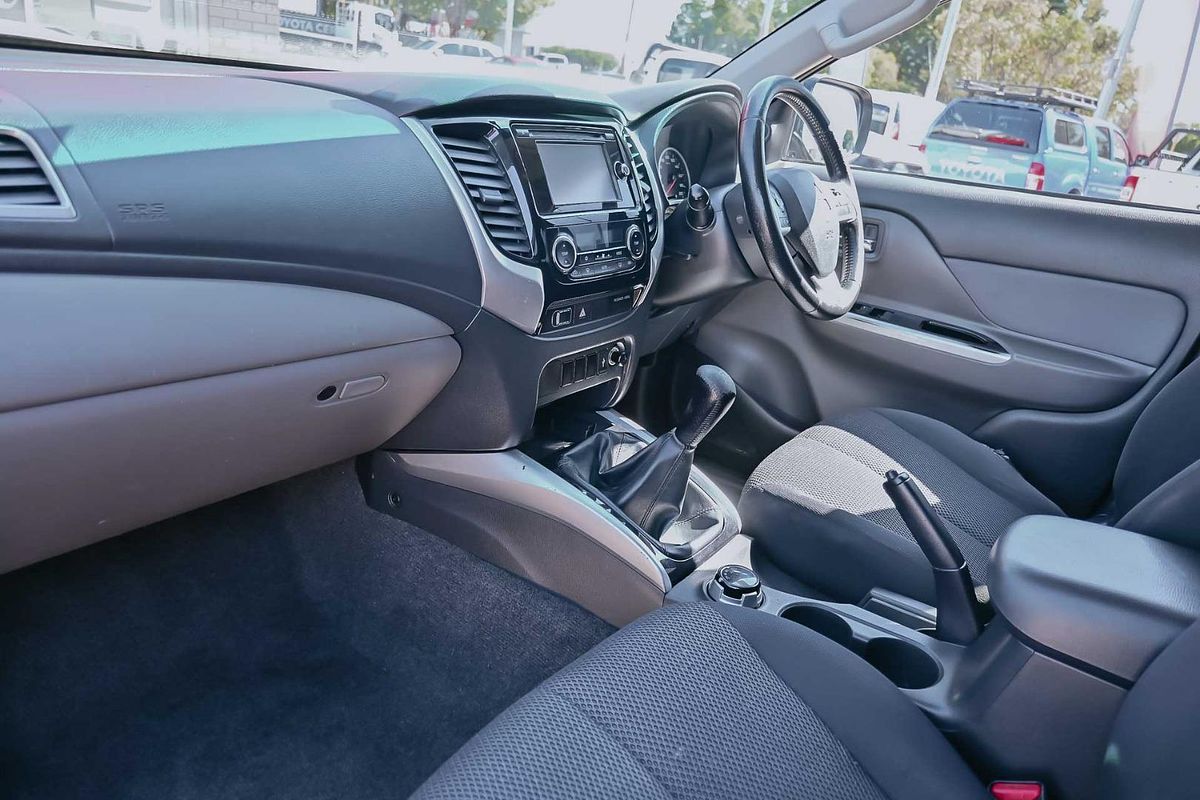 2015 Mitsubishi Triton GLS MQ 4X4