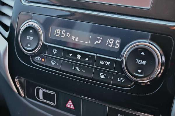 2015 Mitsubishi Triton GLS MQ 4X4