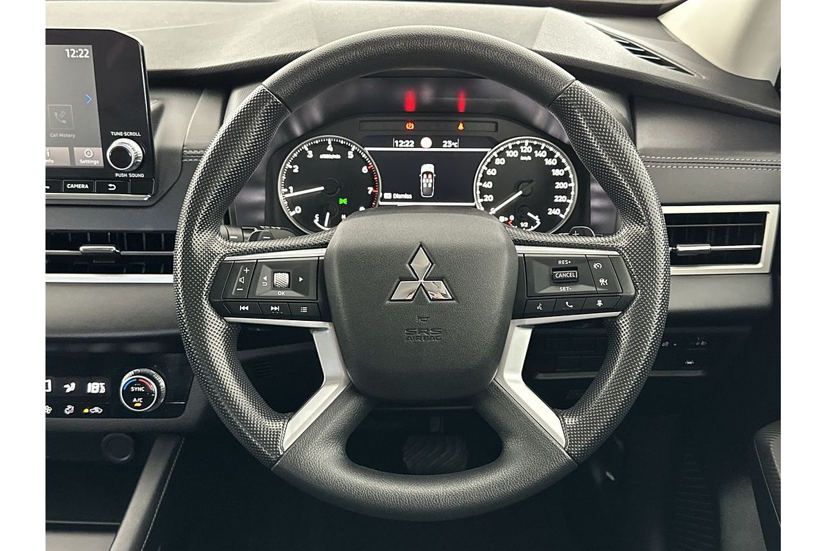 2024 Mitsubishi Outlander ES ZM