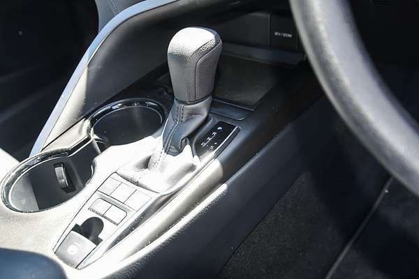 2024 Toyota Camry Ascent AXVH70R