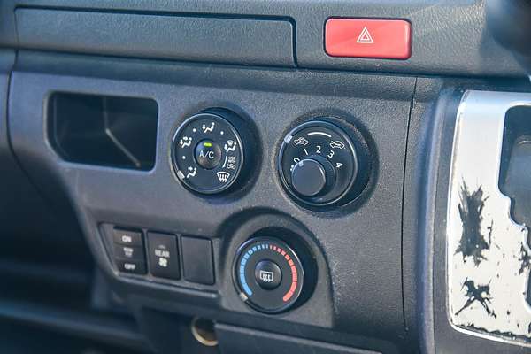 2014 Toyota Hiace Commuter TRH223R