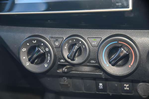 2018 Toyota Hilux SR GUN126R 4X4