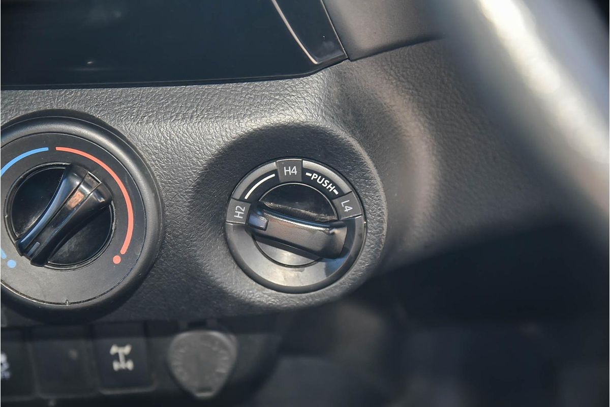 2018 Toyota Hilux SR GUN126R 4X4