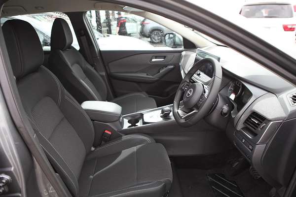 2025 Nissan QASHQAI ST J12