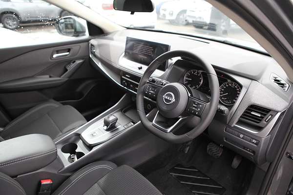 2025 Nissan QASHQAI ST J12