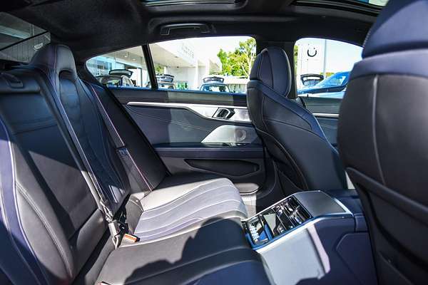 2019 BMW 8 Series 840i M Sport G16