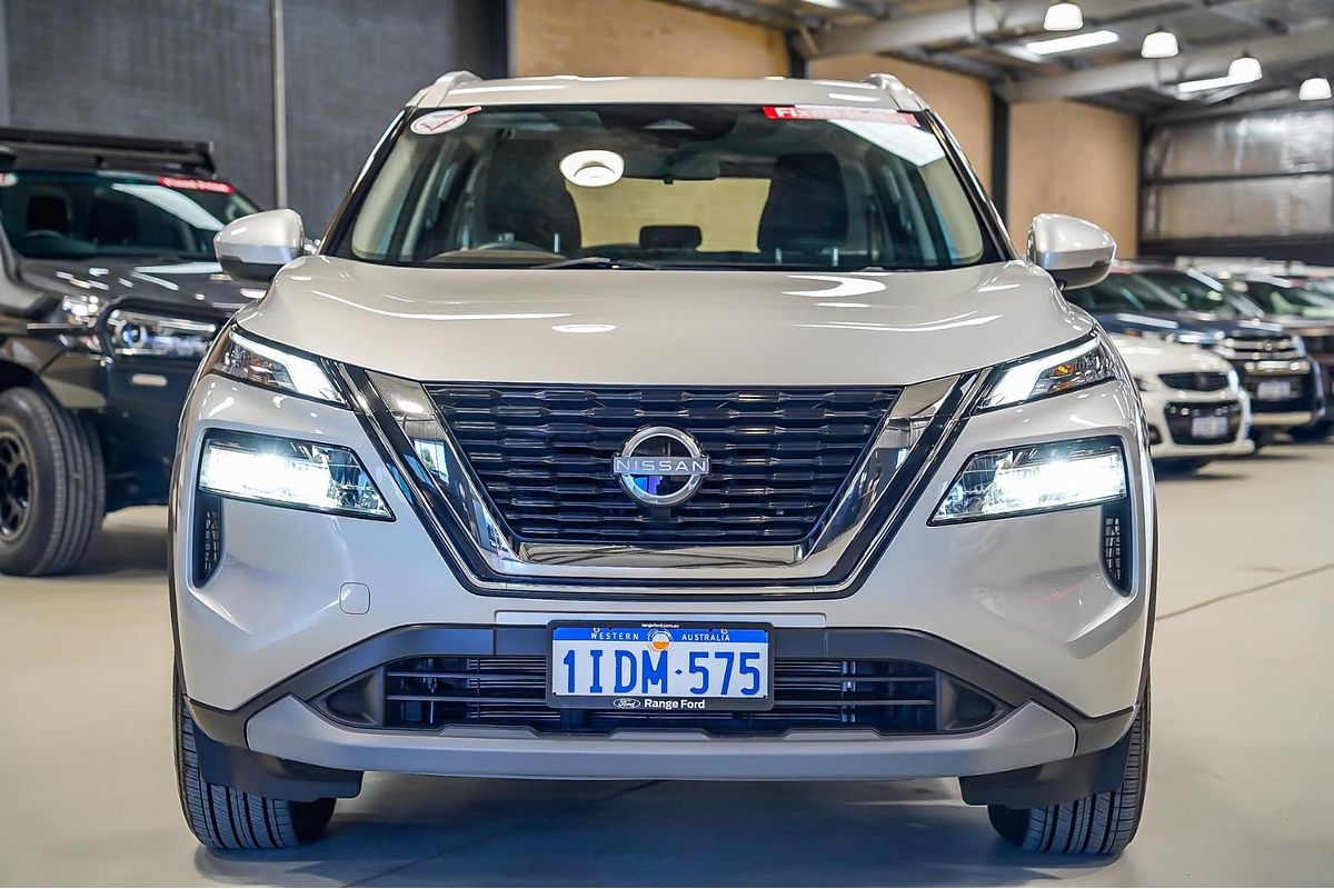 2024 Nissan X-TRAIL ST T33