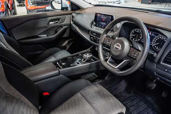 2024 Nissan X-TRAIL ST T33