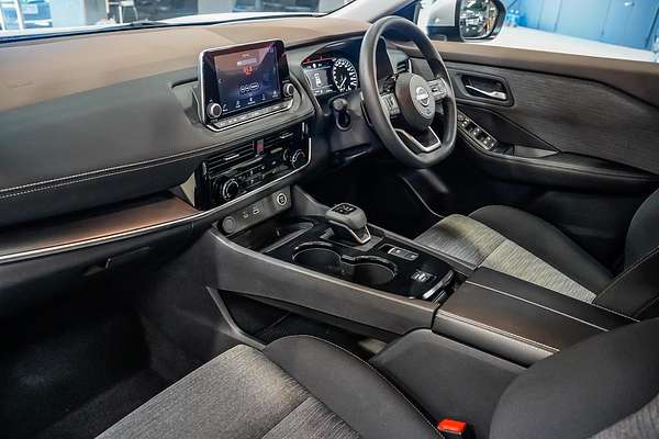 2024 Nissan X-TRAIL ST T33
