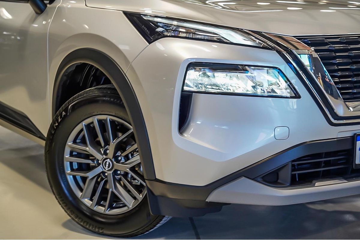2024 Nissan X-TRAIL ST T33