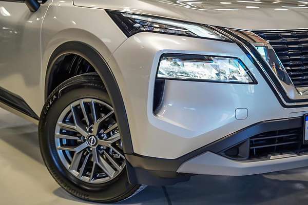 2024 Nissan X-TRAIL ST T33