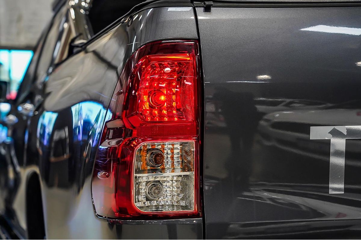 2018 Toyota Hilux SR5 GUN126R 4X4