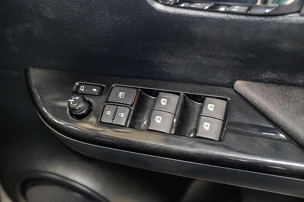 2018 Toyota Hilux SR5 GUN126R 4X4