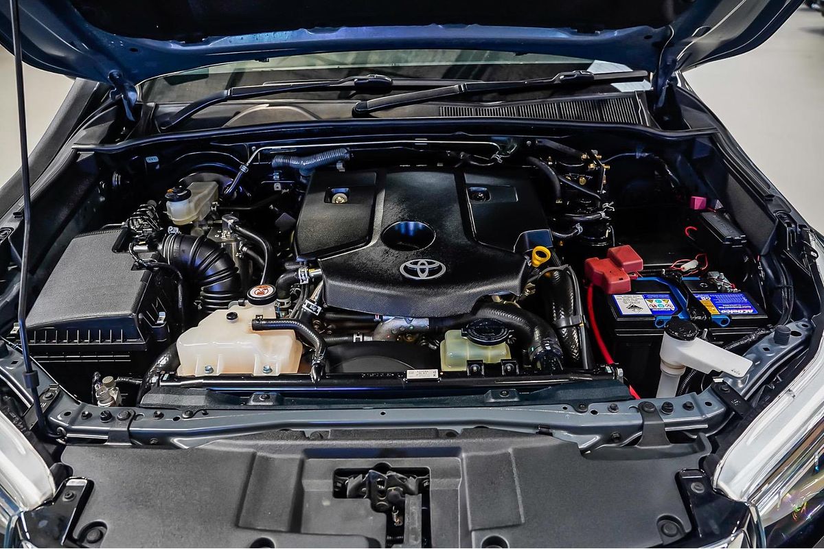 2018 Toyota Hilux SR5 GUN126R 4X4