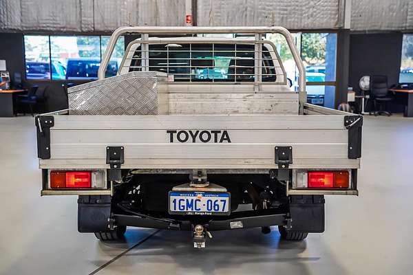 2017 Toyota Hilux Workmate GUN122R Rear Wheel Drive