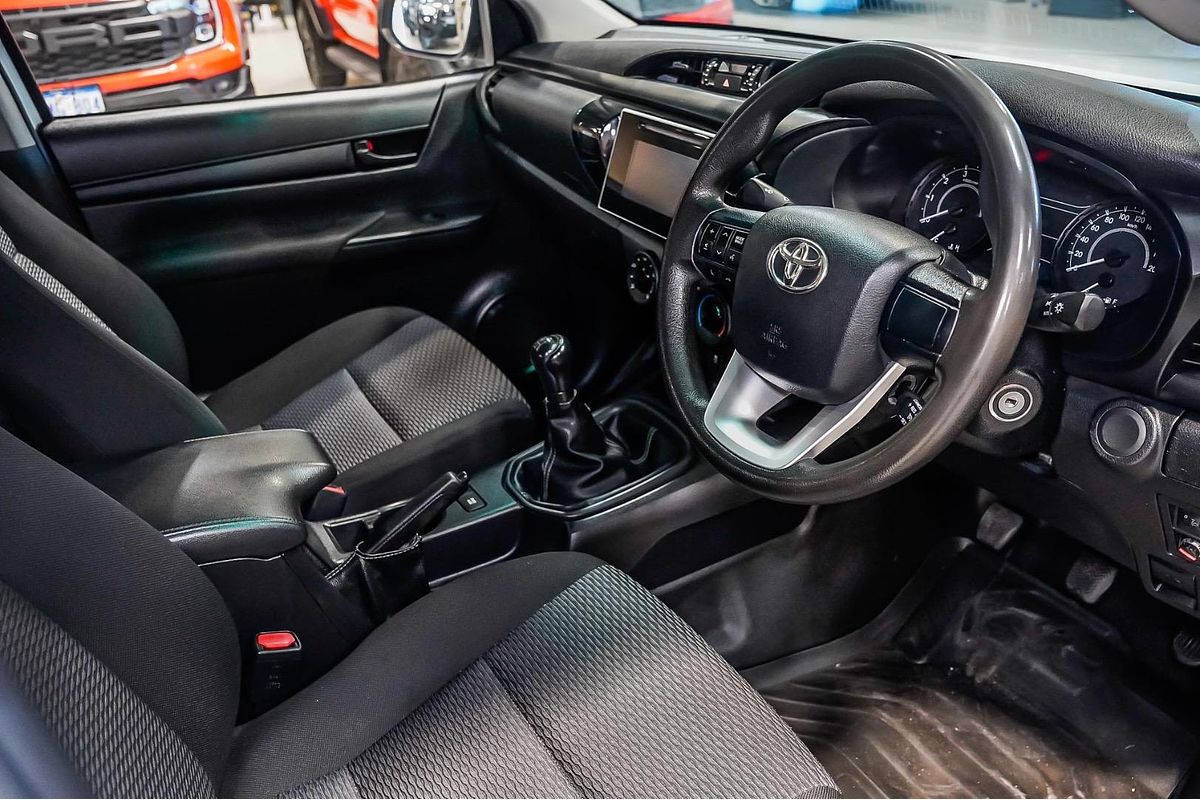 2017 Toyota Hilux Workmate GUN122R Rear Wheel Drive